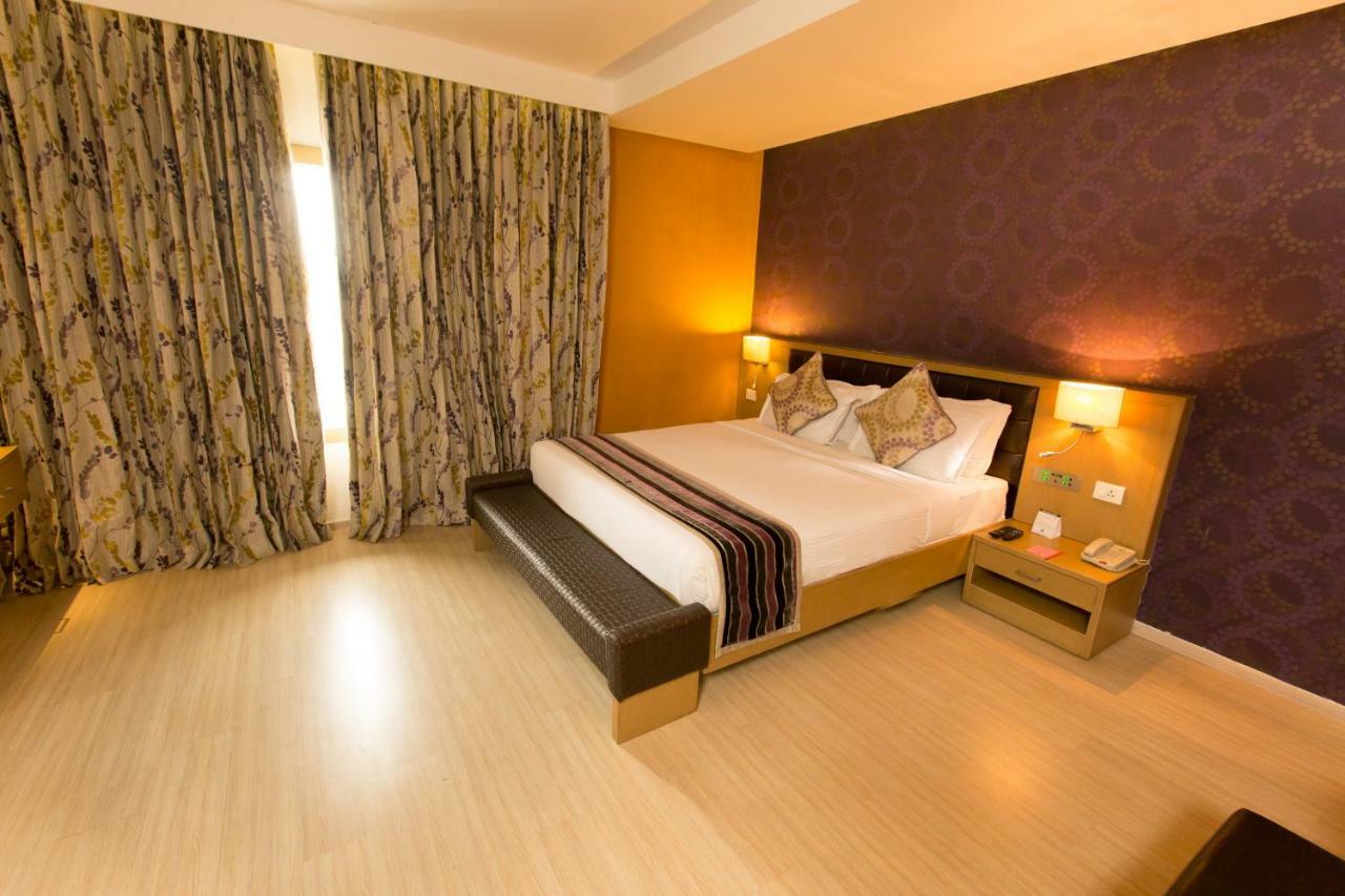 M Inn Коимбатур Экстерьер фото